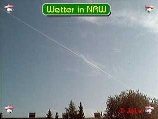 Holzwickede am Donnerstag, 18.10.2001 um 08:12
Ein Flugzeug fliegt aus dem Bild!